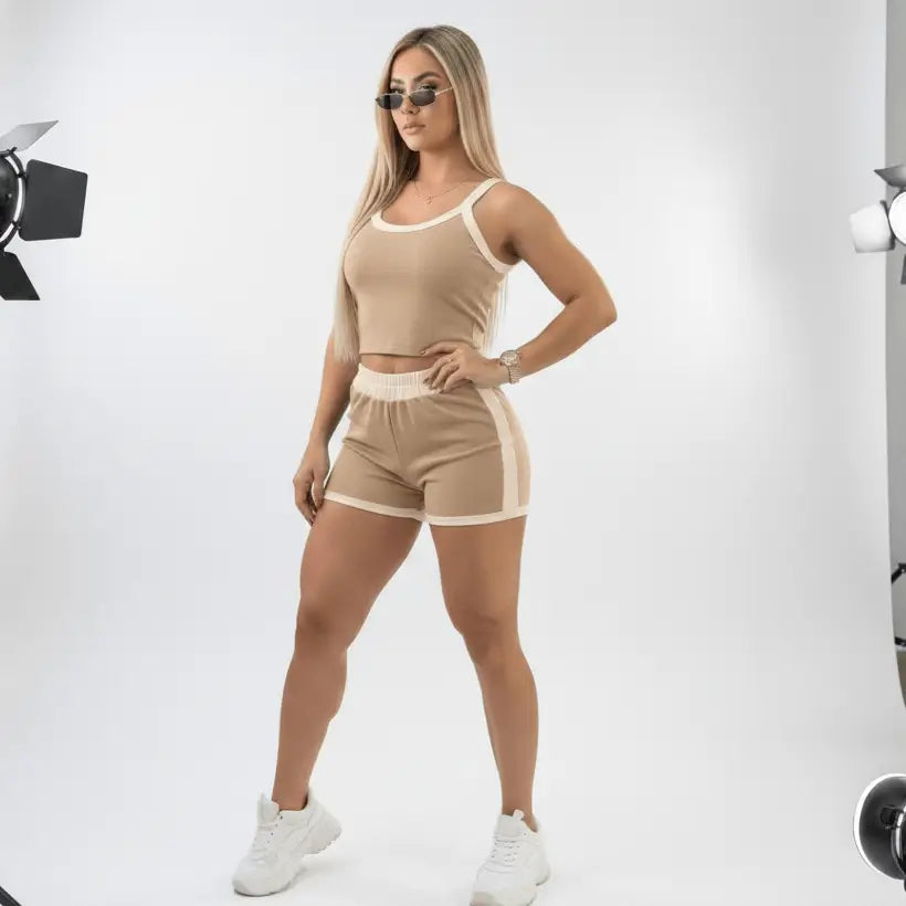 Conjunto Camila — calzado femenino de diseño elegante y versátil, tacón medio para mayor comodidad, plantilla acolchada y suela antideslizante; ideal para looks casuales y formales.