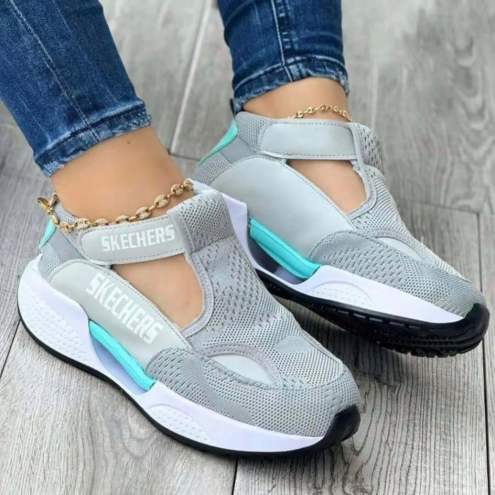 Zapatillas deportivas cómodas y ligeras para mujer color gris con detalles en azul turquesa, suela blanca antideslizante y cierre ajustable, ideales para caminar y actividades diarias, diseño moderno y transpirable que ofrece soporte y estilo.