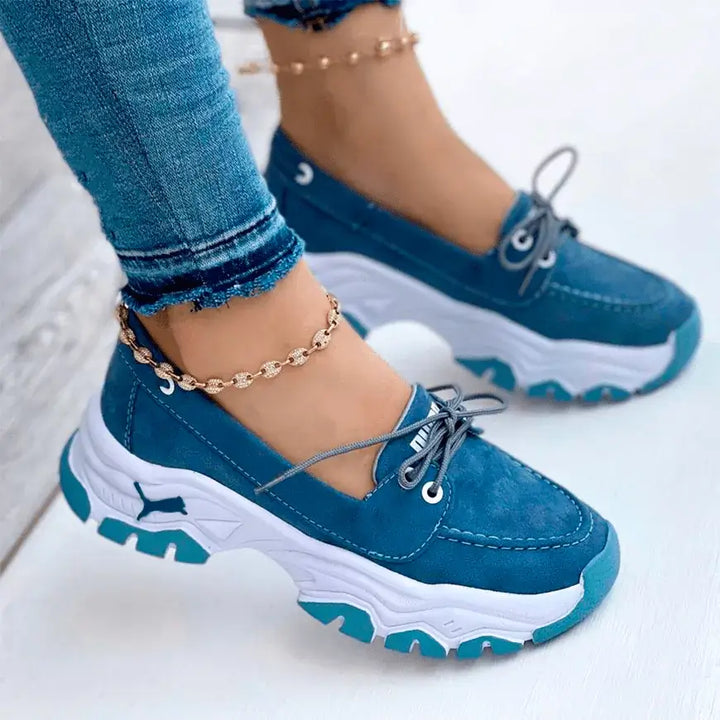 Zapatillas Aurora color azul cómodas y livianas para mujer