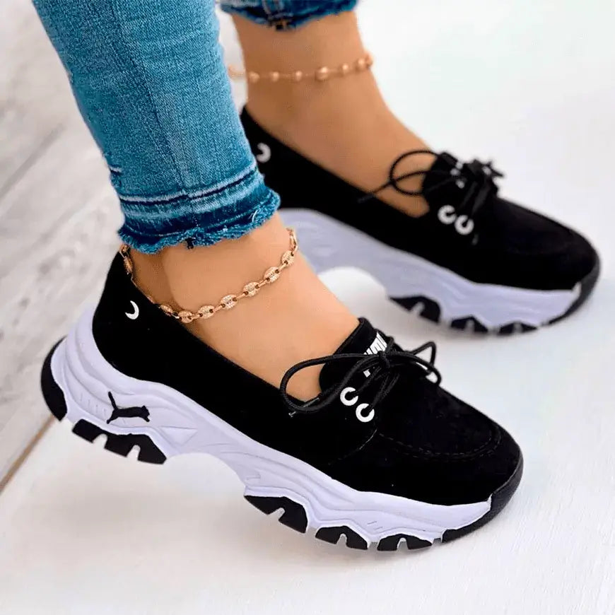 Zapatillas Aurora negras elegantes y ultra livianas para uso diario